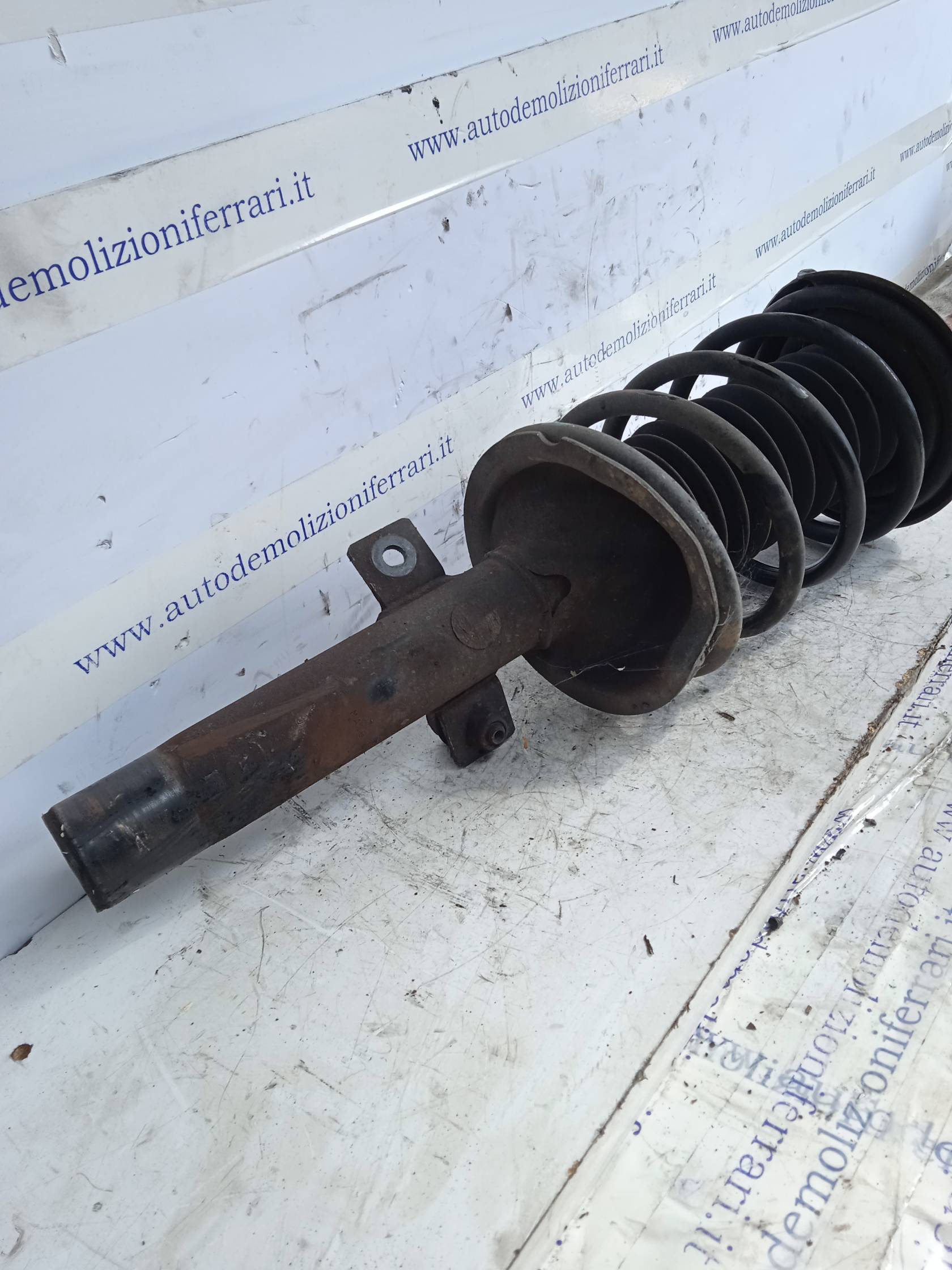 Ammortizzatore ant. dx.